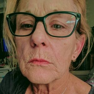 Meet your Posher, Cathy